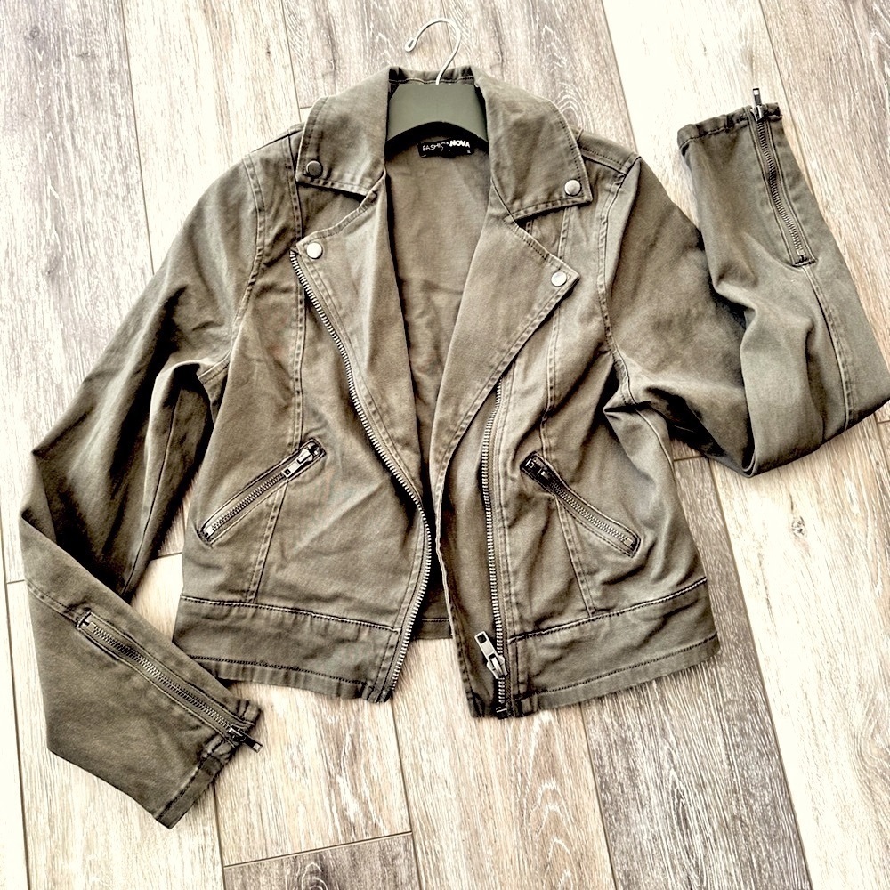 🛍️ green crop jacket with stretch comfy. Photo #2 true color